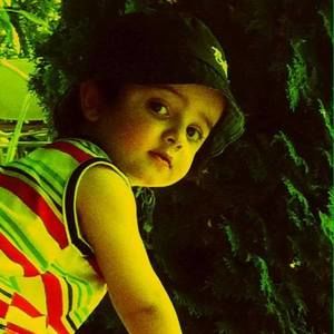 Meet your Posher, Sadina